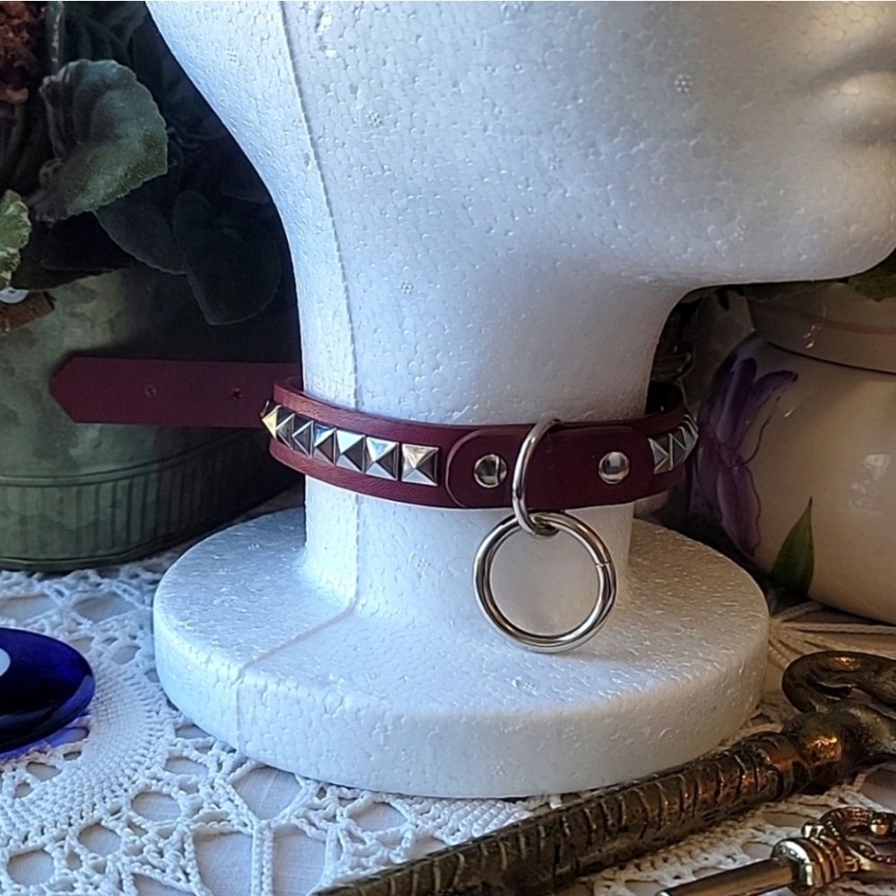 Red Collar Choker with Ring